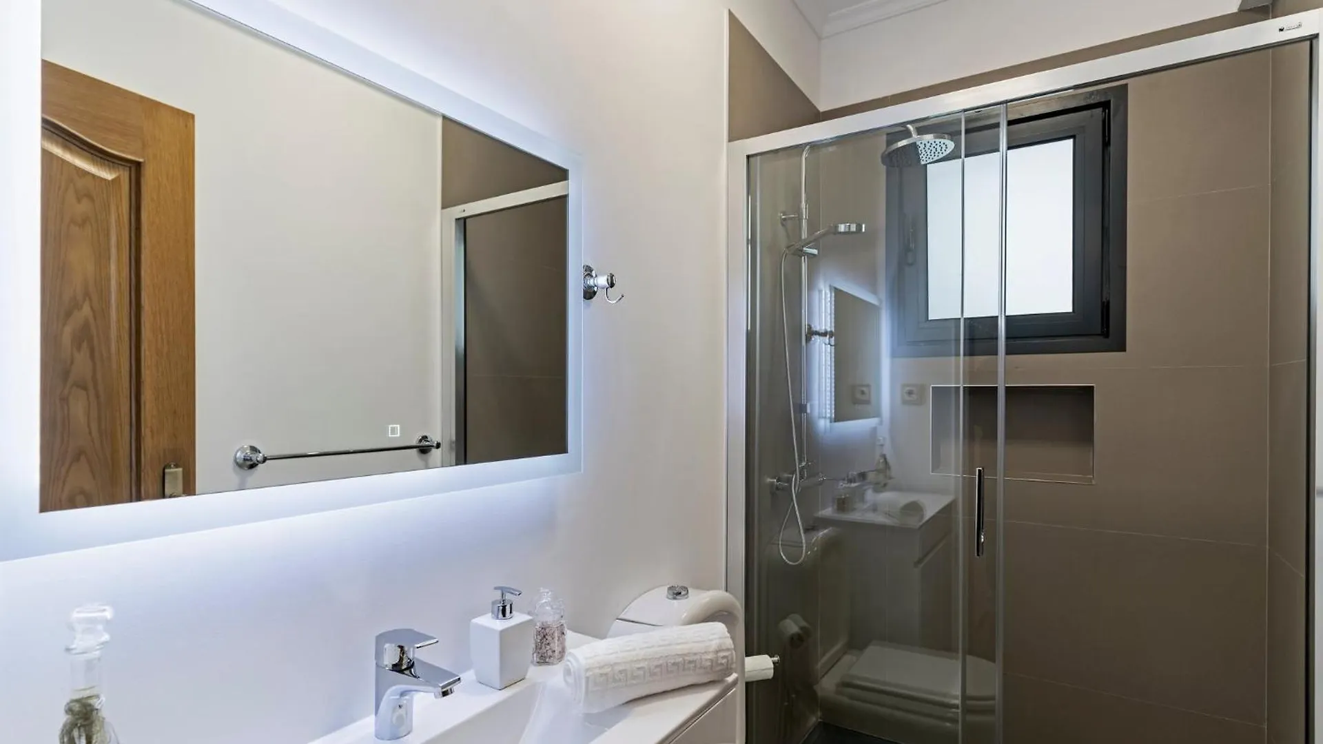 Exquisite Madeira Villa Villa Funchal Belair 4 Bedroom Panoramic Sea View Heated Pool Hot-Tub Portugal