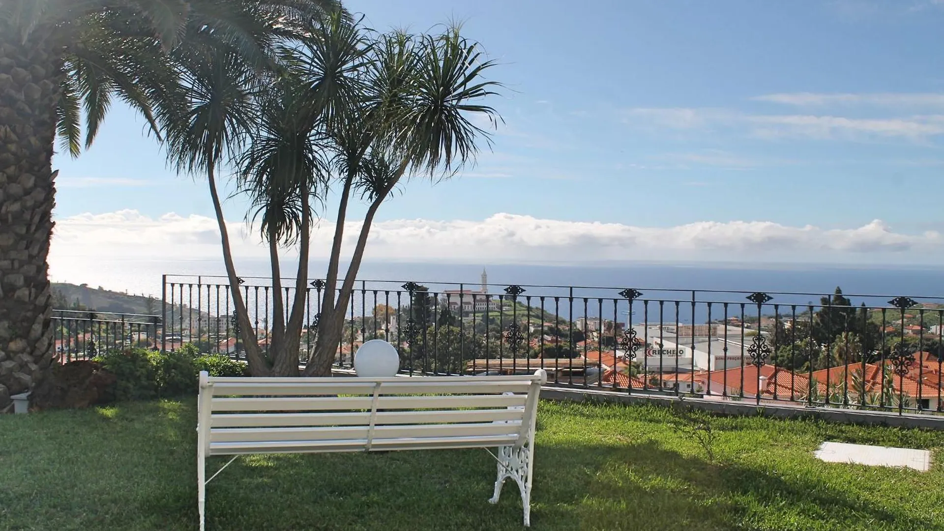 Exquisite Madeira Villa Villa Funchal Belair 4 Bedroom Panoramic Sea View Heated Pool Hot-Tub Portugal