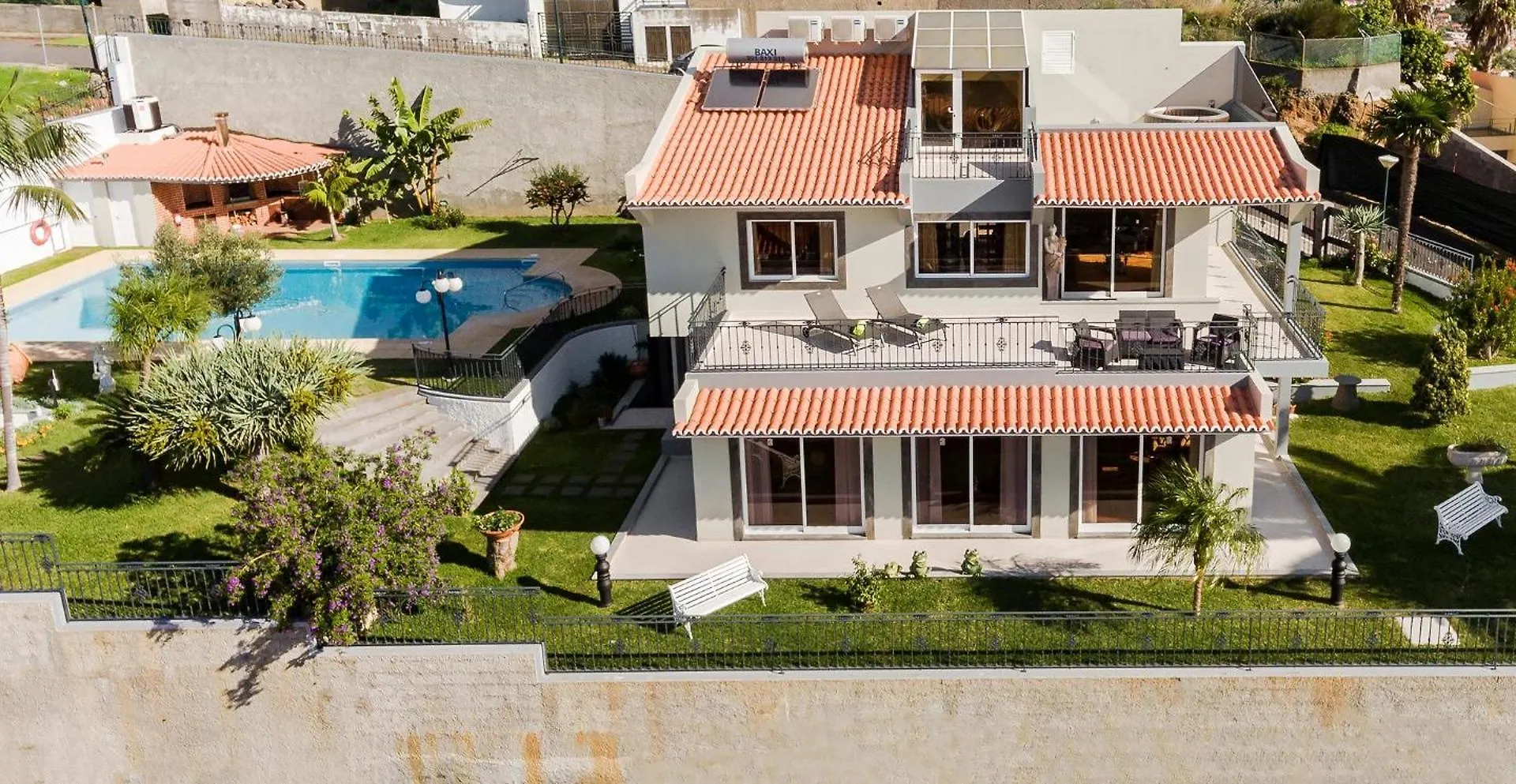 Exquisite Madeira Villa Villa Funchal Belair 4 Bedroom Panoramic Sea View Heated Pool Hot-Tub